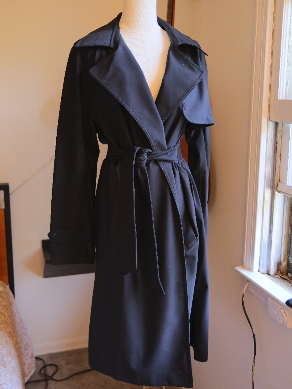 Athleta Black Trench Coat Belted Lightweight Jacket Women’s Medium